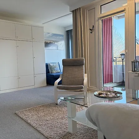 Berolina-112-lucy Appartement *