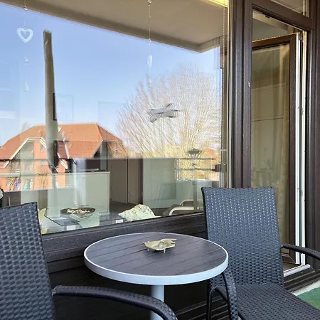 Berolina-112-lucy 公寓 *